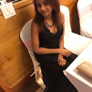 Meet your Posher, Devina